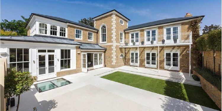 How to Choose the Best Rooflight for Your Home’s Architecture