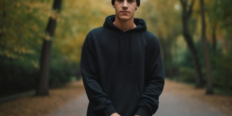 Syna World Tracksuit: Streetwear with Attitude